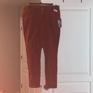 NWT high waisted no boundaries rust corduroy